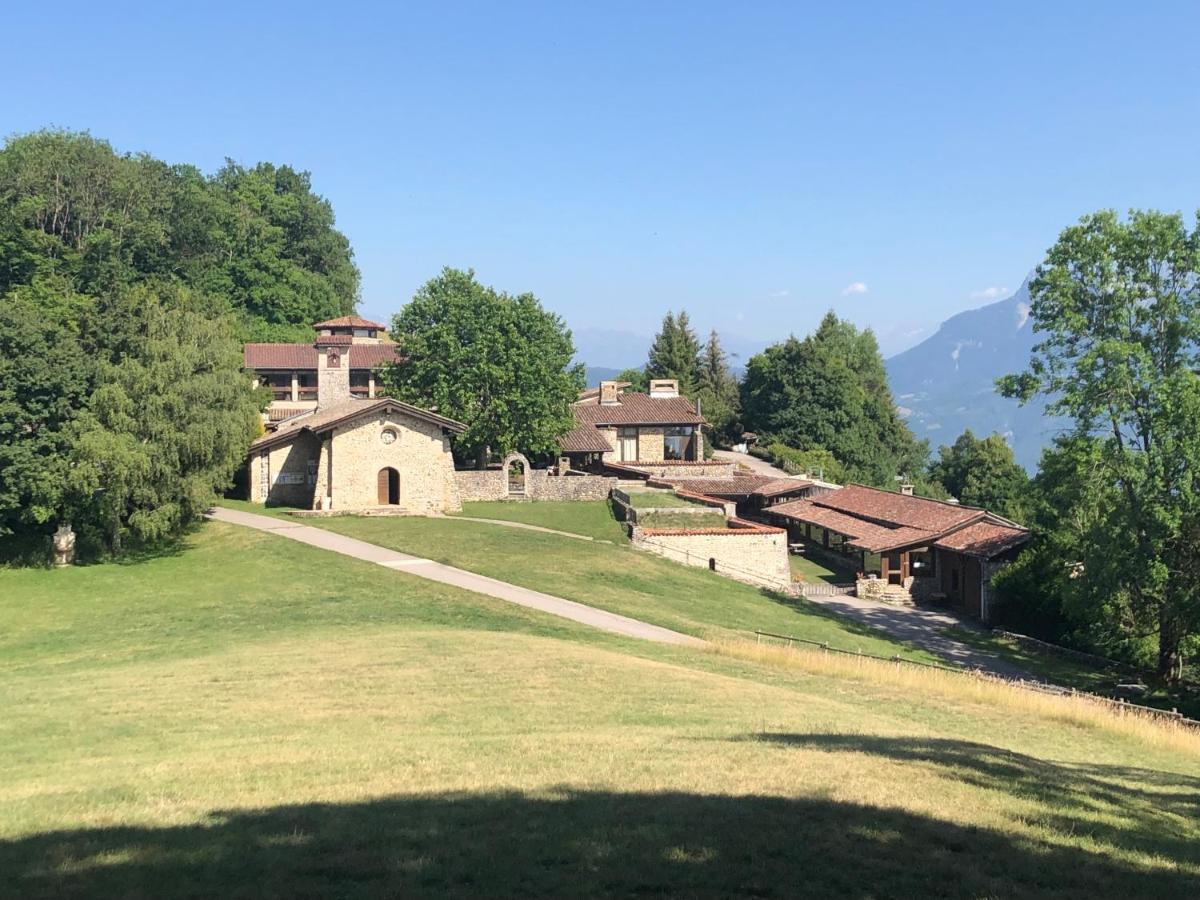 Au Pied Du Vercors Tout Est Permis La Riviere  Kültér fotó